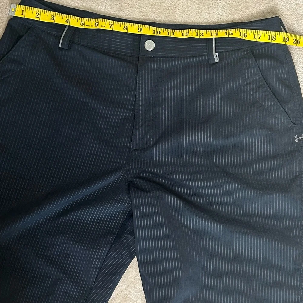 Under Armour Golf Shorts Black Pinstripe‎ Pattern Coldblack Moisture Wicking